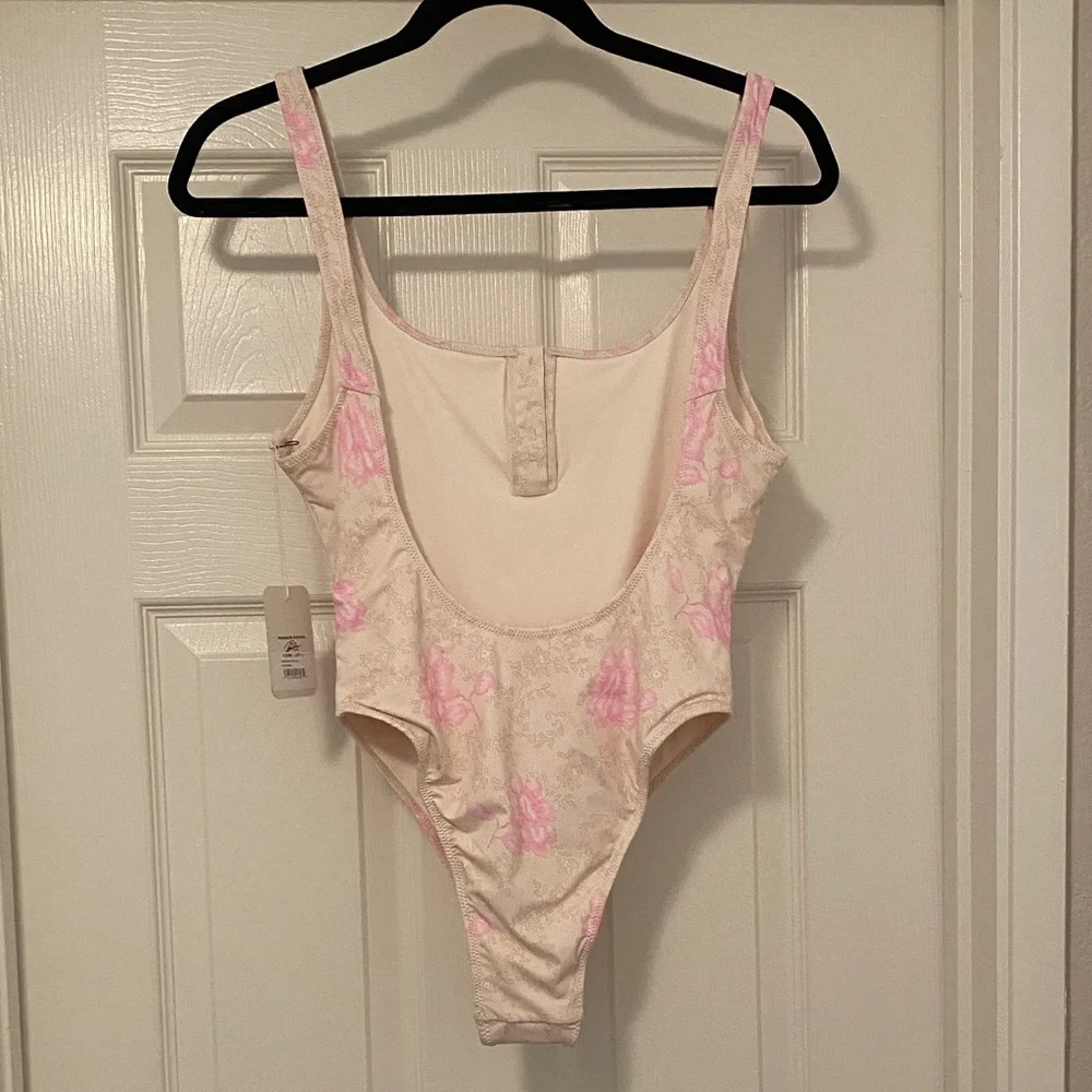 Frankies Bikinis fun one